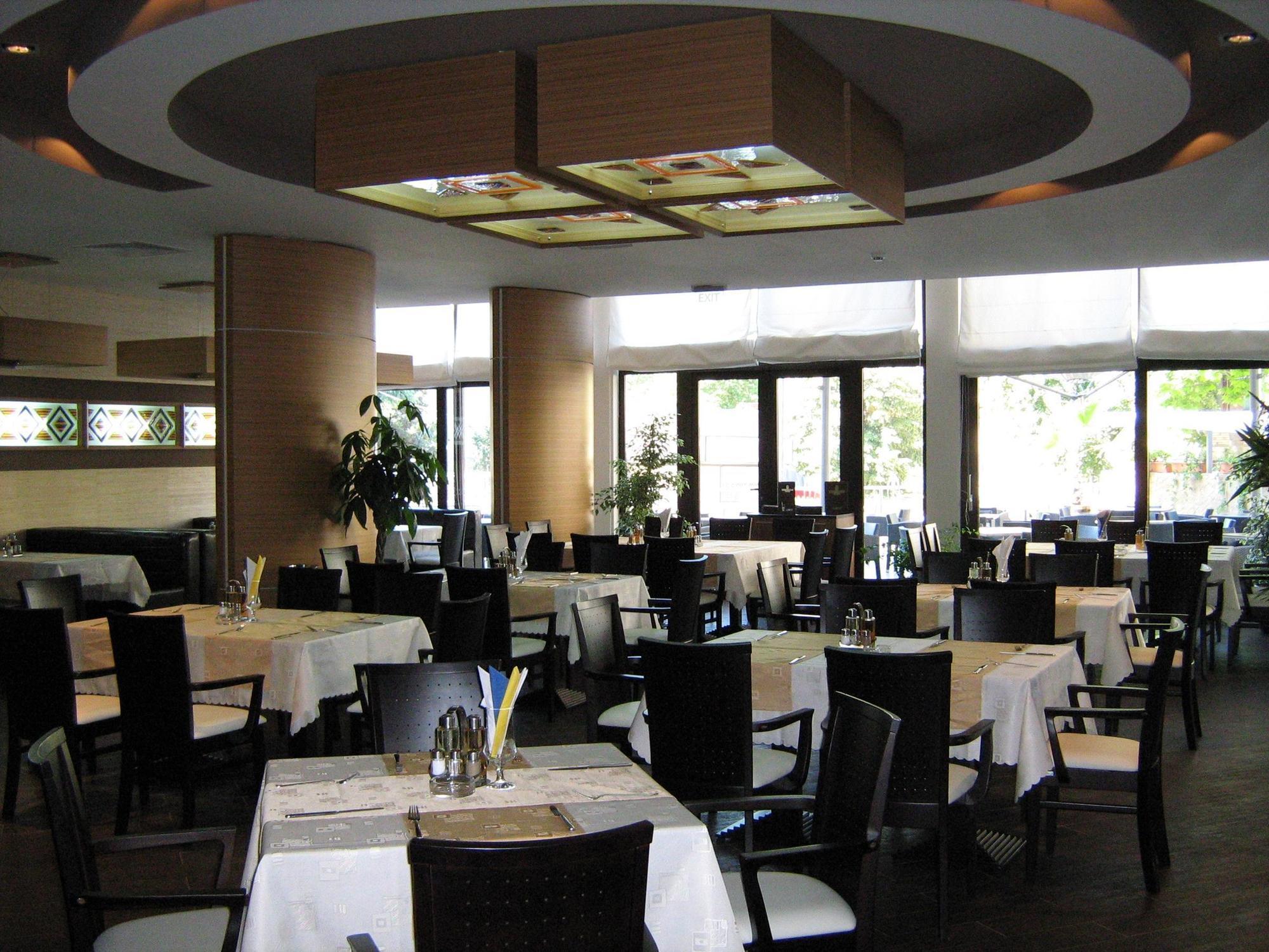 Marieta Palace Hotel Νεσέμπαρ Εξωτερικό φωτογραφία