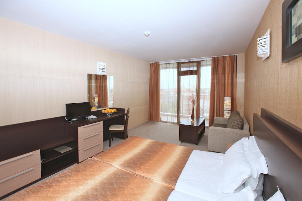 Marieta Palace Hotel Νεσέμπαρ Εξωτερικό φωτογραφία